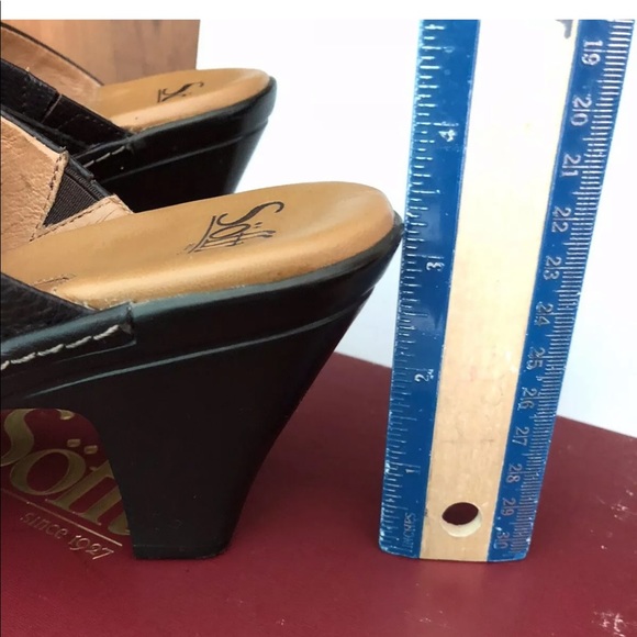 Sofft Leather Brown Slip On Clogs with Buckle Size 8.5 - Picture 5 of 6